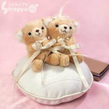 COBECOBE Plush Doll Wedding Ring Pillow (Natural)